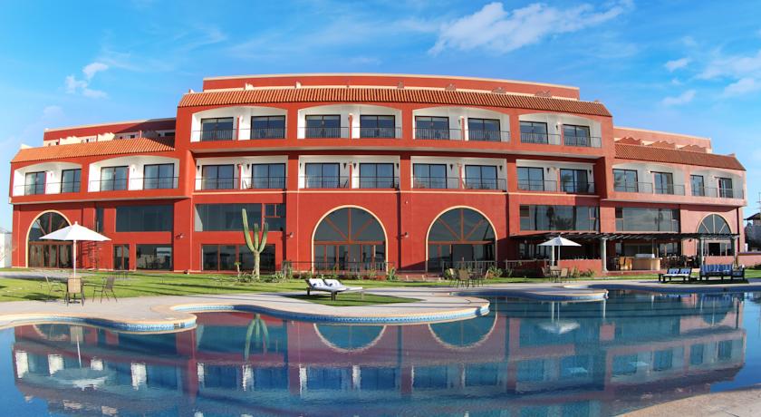 La Posada Beach Club